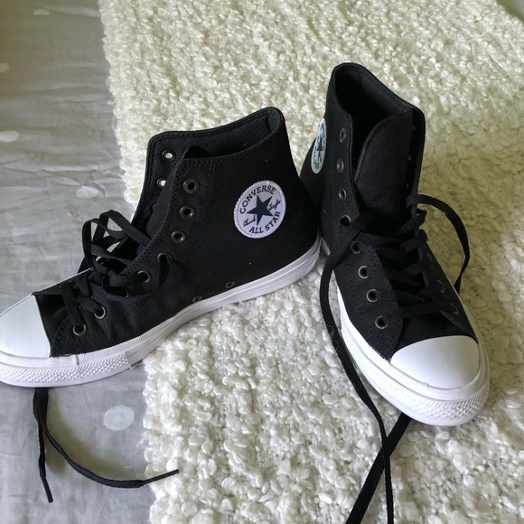 black high top converse size 2